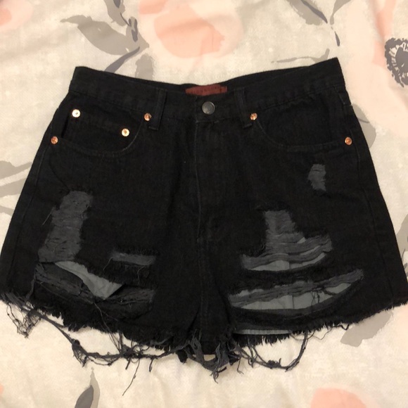 High waisted black denim shorts - Picture 1 of 7